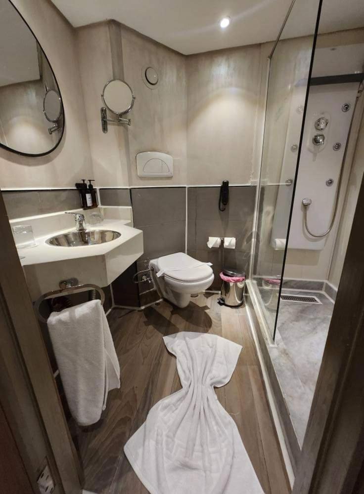 Hotel Five Star Nile Cruise From Aswan To Luxor Extérieur photo